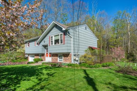 57 Lounsberry Hollow Road Vernon NJ 07461