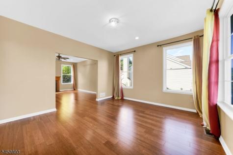 5 Pegasus Place Washington NJ 07840