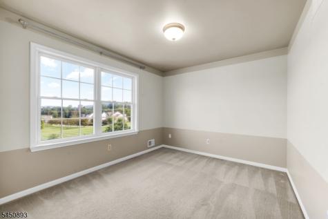 5 Pegasus Place Washington NJ 07840