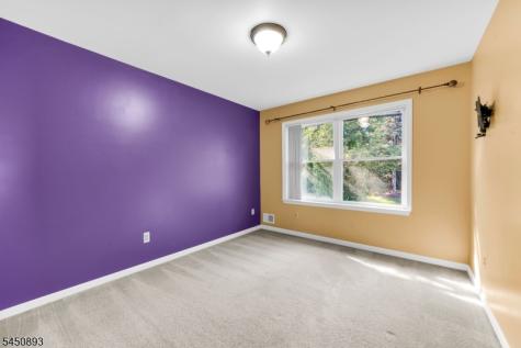 5 Pegasus Place Washington NJ 07840