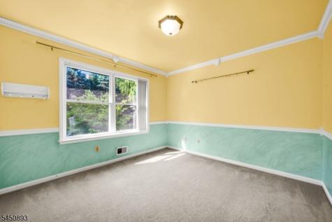 5 Pegasus Place Washington NJ 07840