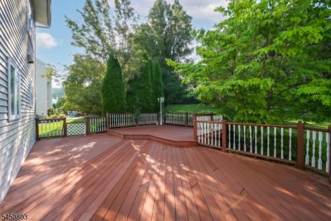 5 Pegasus Place Washington NJ 07840