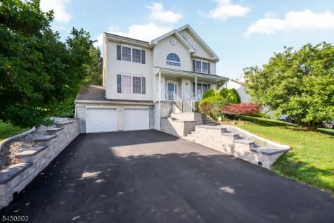 5 Pegasus Place Washington NJ 07840