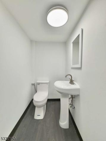 14 Roosevelt Avenue East Orange NJ 07017