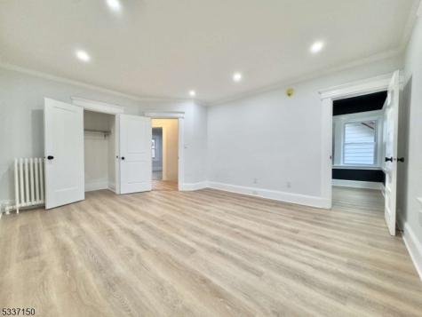 14 Roosevelt Avenue East Orange NJ 07017