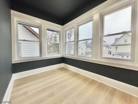 14 Roosevelt Avenue East Orange NJ 07017