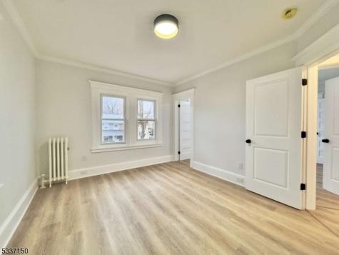 14 Roosevelt Avenue East Orange NJ 07017