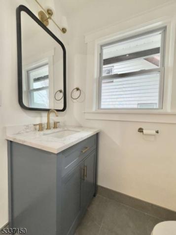 14 Roosevelt Avenue East Orange NJ 07017