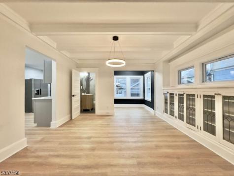 14 Roosevelt Avenue East Orange NJ 07017