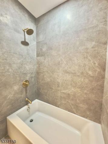 14 Roosevelt Avenue East Orange NJ 07017