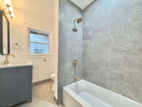 14 Roosevelt Avenue East Orange NJ 07017