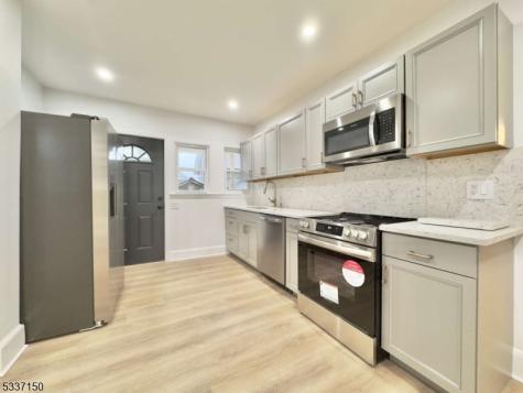 14 Roosevelt Avenue East Orange NJ 07017