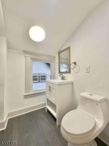 14 Roosevelt Avenue East Orange NJ 07017