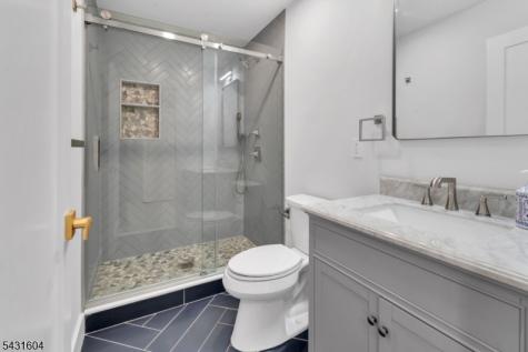 24 Overlook Terrace Maplewood NJ 07040