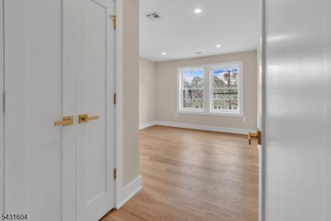 24 Overlook Terrace Maplewood NJ 07040