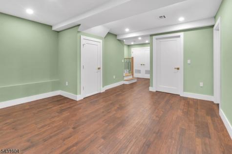 24 Overlook Terrace Maplewood NJ 07040
