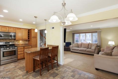 47 Epping Drive Kenilworth NJ 07033