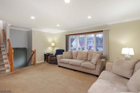 47 Epping Drive Kenilworth NJ 07033