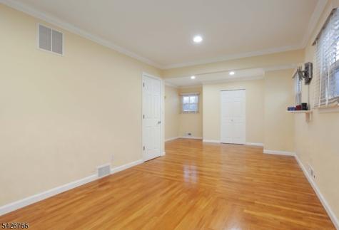 47 Epping Drive Kenilworth NJ 07033