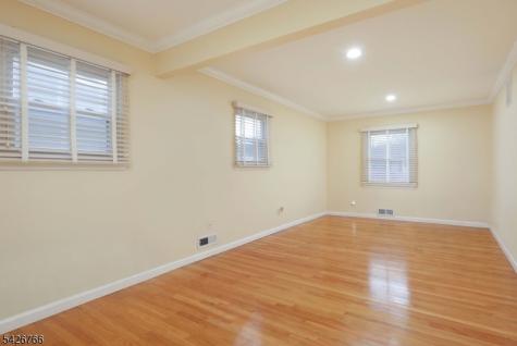 47 Epping Drive Kenilworth NJ 07033