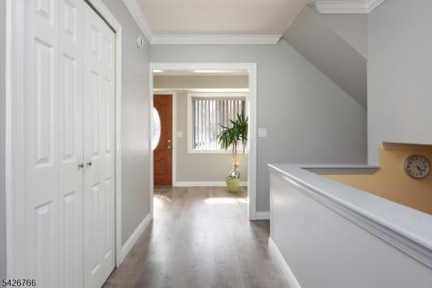 47 Epping Drive Kenilworth NJ 07033