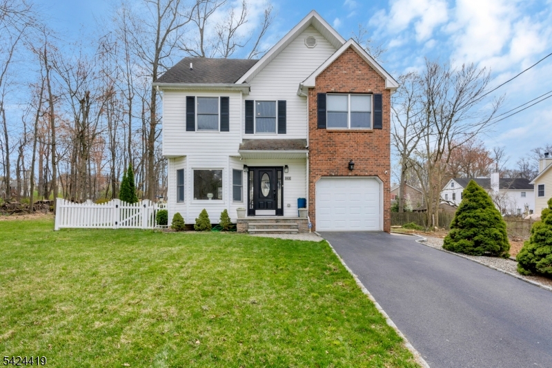 220 3RD Street Green Brook NJ 08812