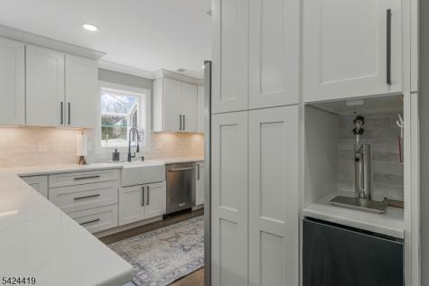 220 3RD Street Green Brook NJ 08812