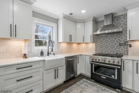 220 3RD Street Green Brook NJ 08812