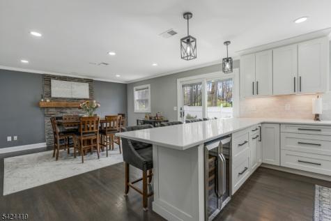 220 3RD Street Green Brook NJ 08812