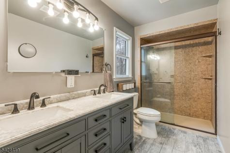 220 3RD Street Green Brook NJ 08812