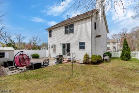 220 3RD Street Green Brook NJ 08812