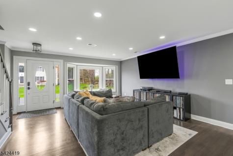 220 3RD Street Green Brook NJ 08812