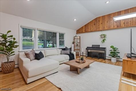 19 Sunrise Drive Morris Plains NJ 07950