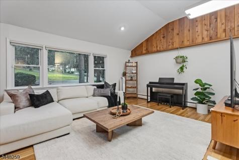 19 Sunrise Drive Morris Plains NJ 07950