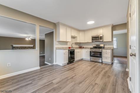 14 Fawn Drive Clinton NJ 08833