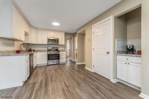 14 Fawn Drive Clinton NJ 08833