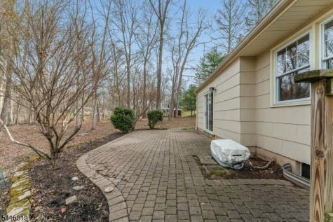 14 Fawn Drive Clinton NJ 08833