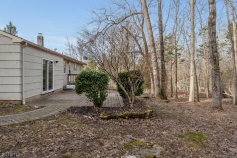 14 Fawn Drive Clinton NJ 08833