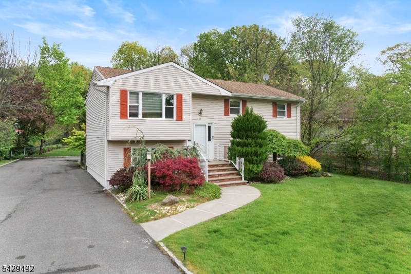 13 Fishel Road Edison NJ 08820
