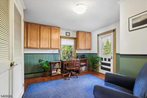 9 West Street Clinton NJ 08801