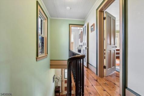 9 West Street Clinton NJ 08801