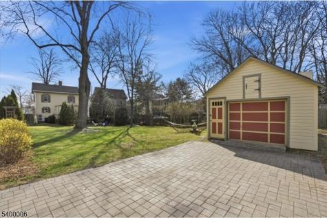 9 West Street Clinton NJ 08801