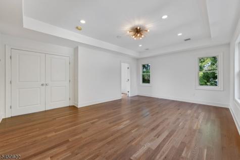 21 Pomona Avenue Pequannock NJ 07444