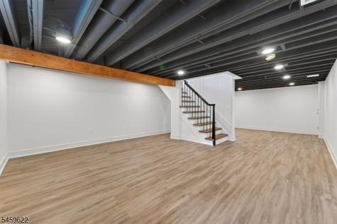 21 Pomona Avenue Pequannock NJ 07444