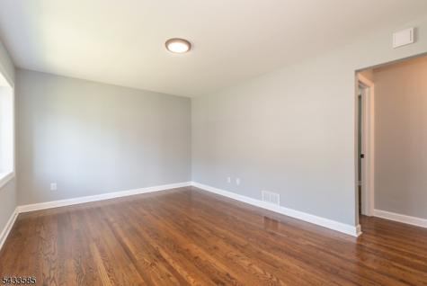 1175 Erhardt Street Union NJ 07083