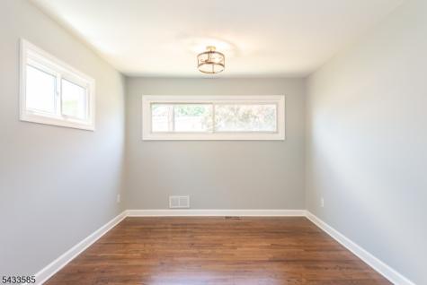 1175 Erhardt Street Union NJ 07083