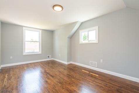 1175 Erhardt Street Union NJ 07083