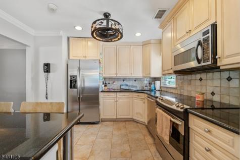 31 Fox Hill Road Fairfield NJ 07004