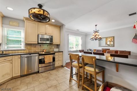31 Fox Hill Road Fairfield NJ 07004