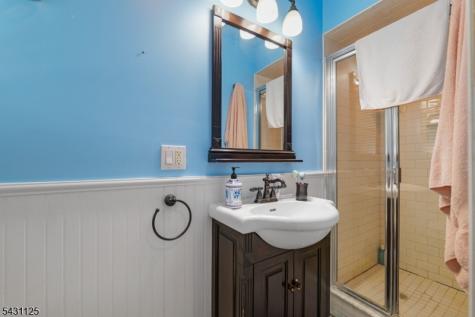 31 Fox Hill Road Fairfield NJ 07004